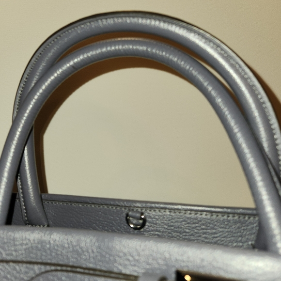 NWT! Henri bendel riverside carryall gray leather Satchel with buckle - Picture 9 of 10